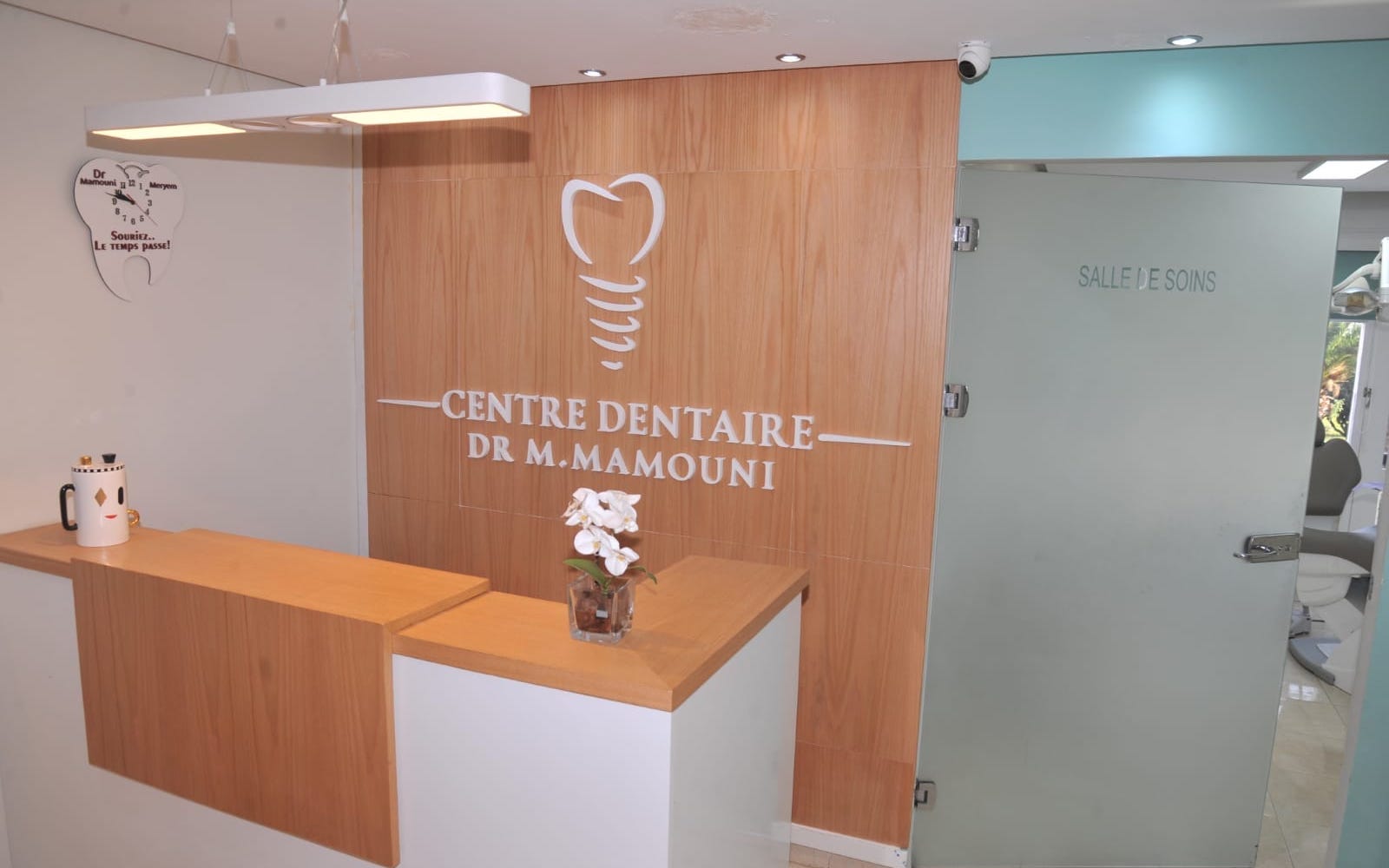 Accueil au Cabinet Dentaire du Dr Meryam Mamouni à Rabat